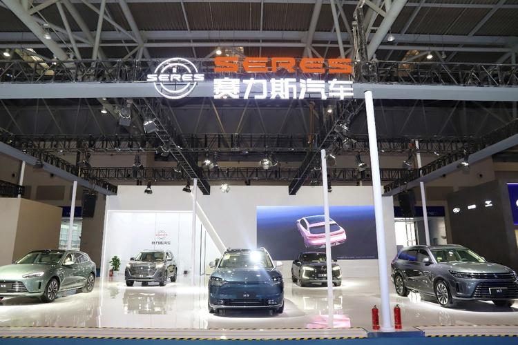 創(chuàng)新驅(qū)動(dòng)，智領(lǐng)未來 賽力斯汽車攜爆款產(chǎn)品閃耀第六屆西洽會(huì)